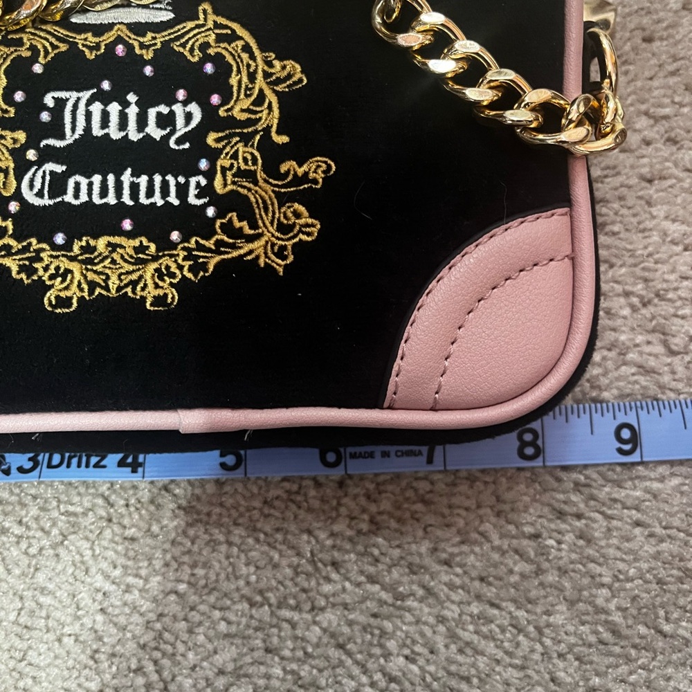 Juicy couture black velour and pink cross body with strap - Picture 6 of 9
